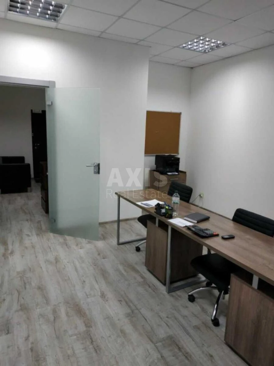 Office vul. Nyzhnij Val 15, 98m2597024