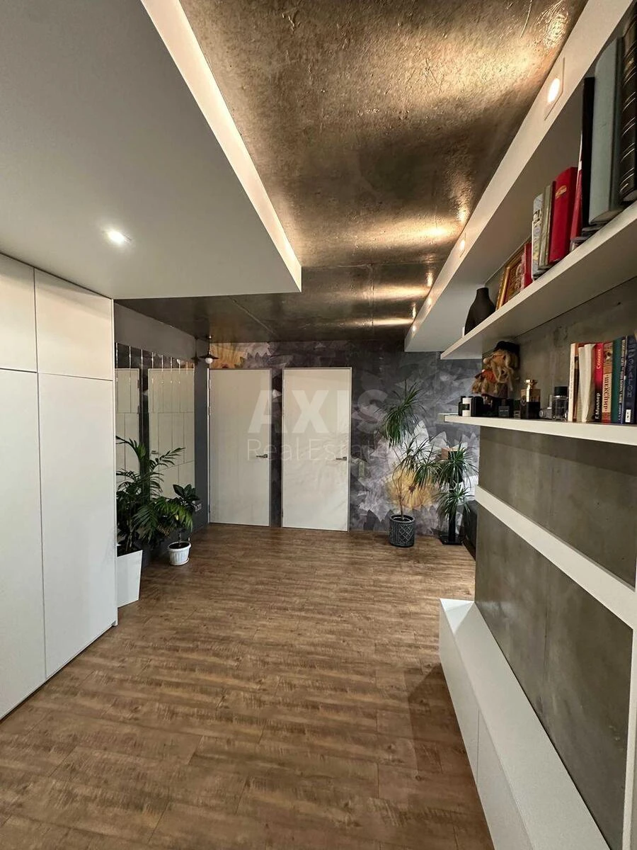 3k apartment vul. Sikors'kogo Igorja Aviakonstruktora 4Б6006520