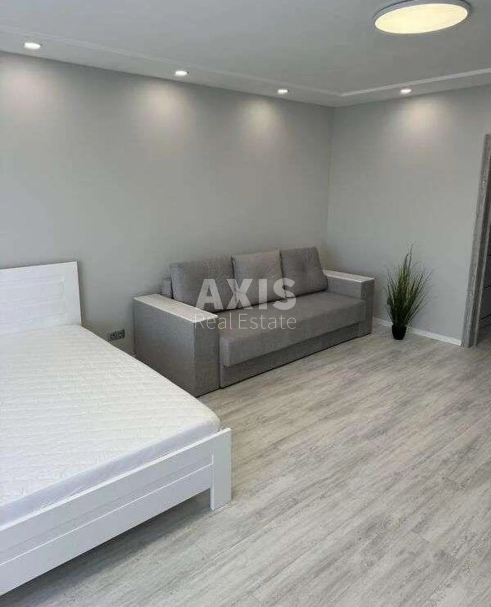 1k apartment pr-t Berestejskij 55А278390