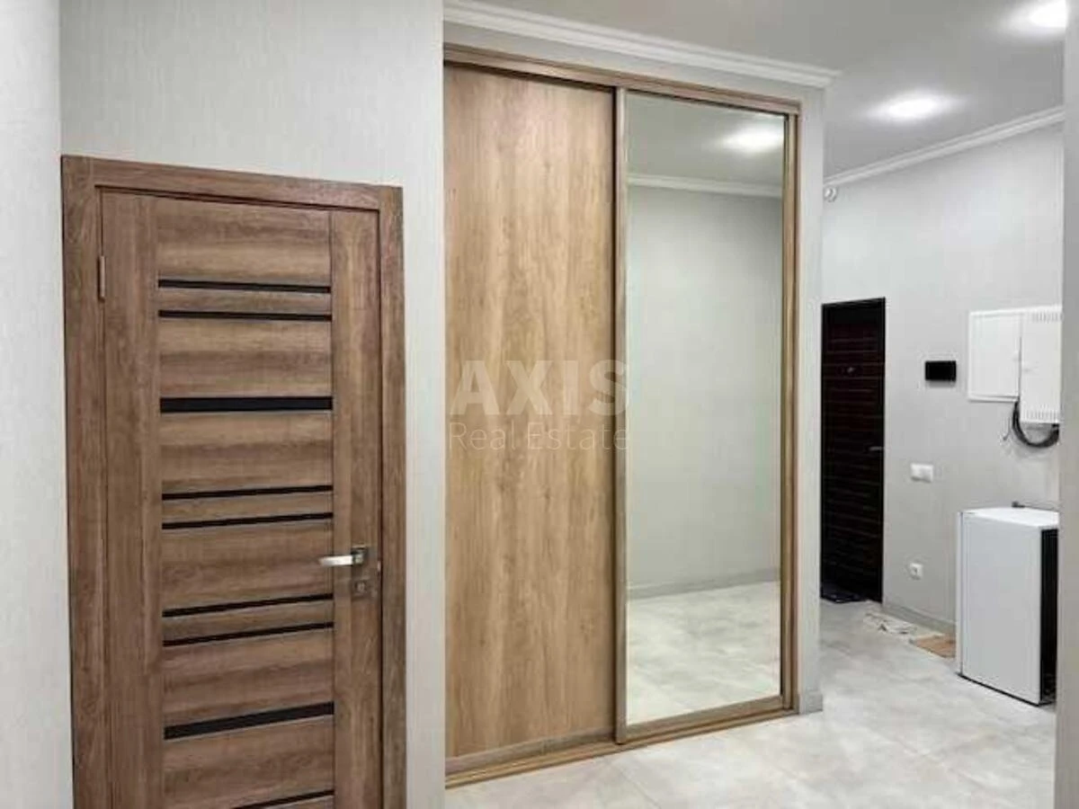 Офис ул. Жилянская 68, 75м26443013