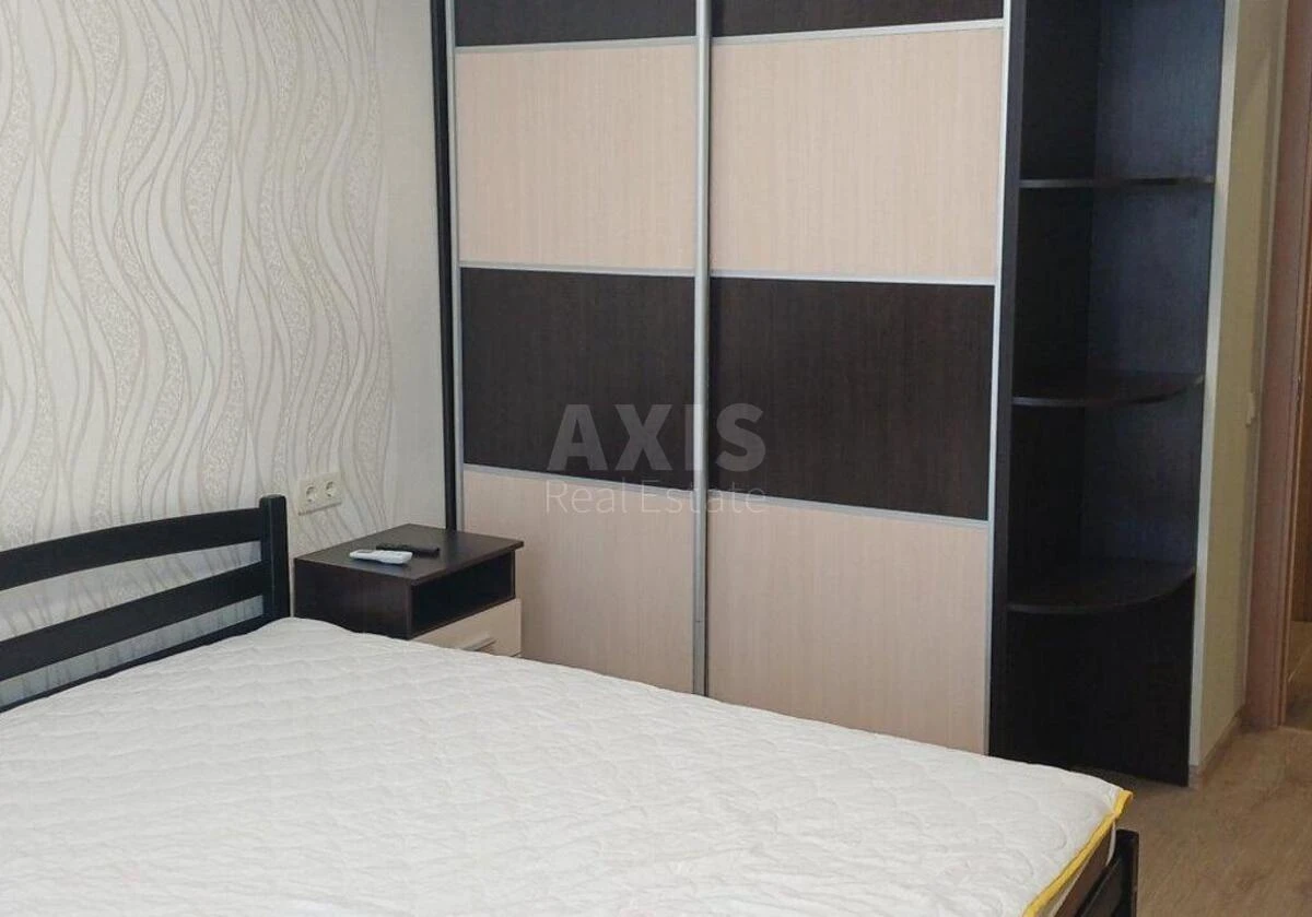 2к квартира ул. Александра Олеся 4716755