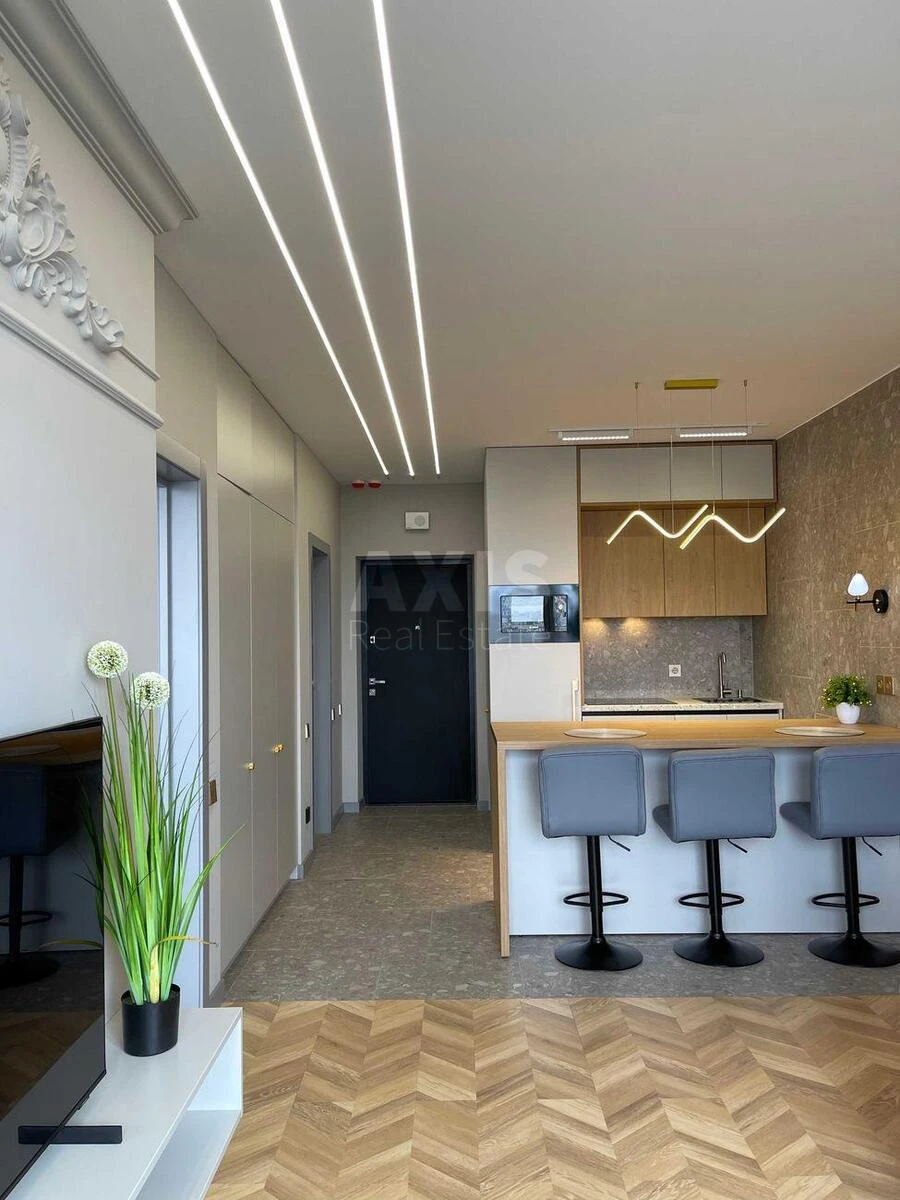 1k apartment prov. Uzhgorods'kyj 4/171402