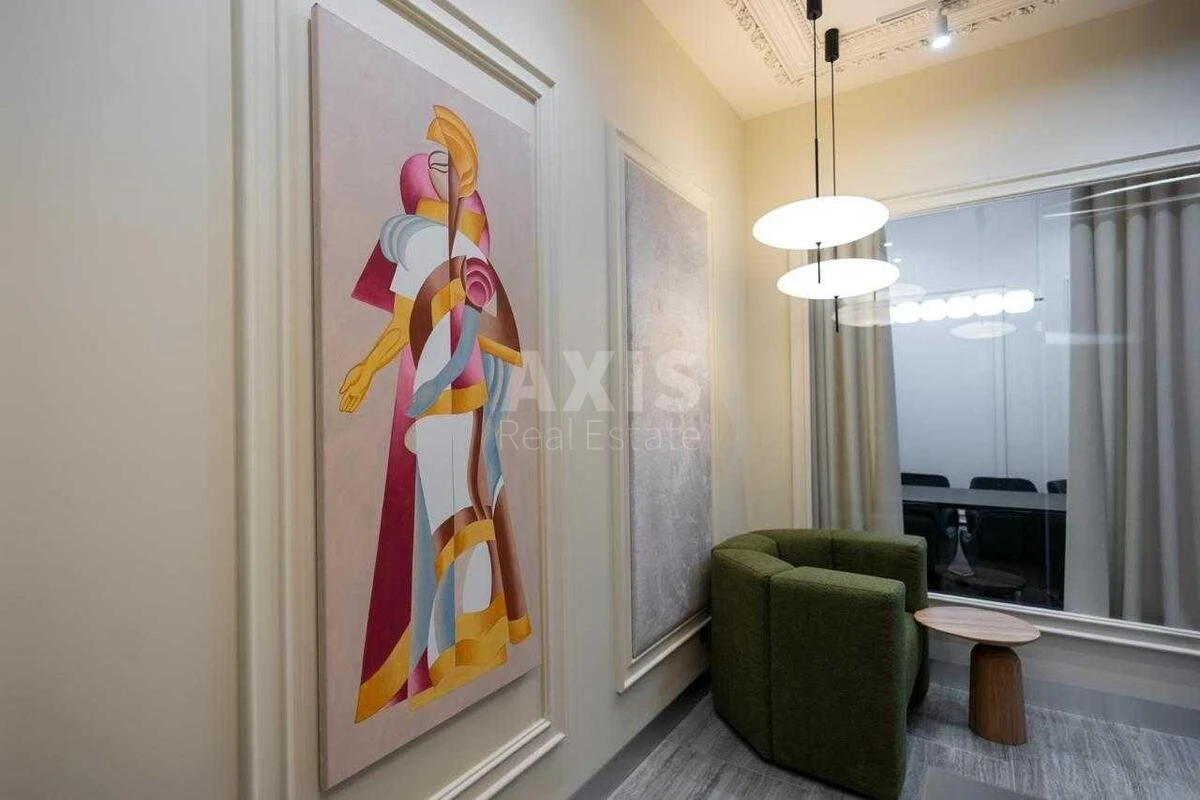 Office vul. Antonovycha 9, 125m2672009