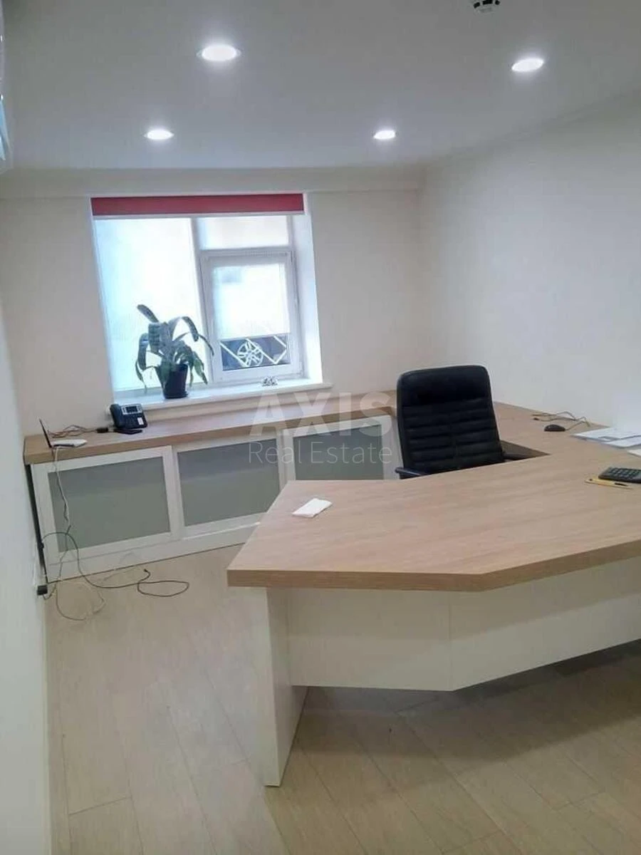 Office vul. Pecheniz'ka 16, 350m2672205