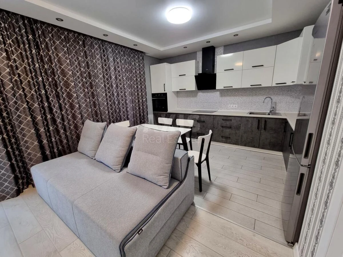 3k apartment vul. Lypkivs'kogo Vasylja Mytropolyta 37Г657710