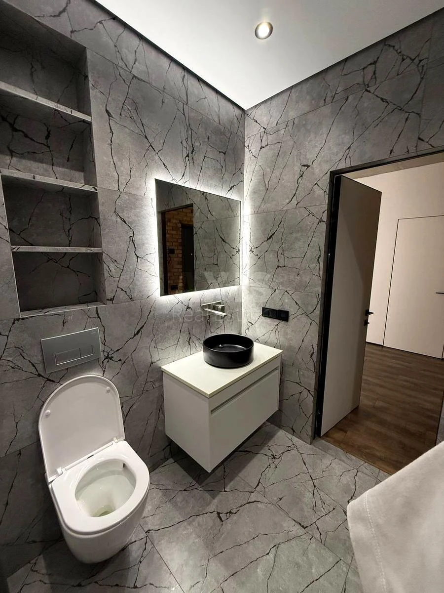 2к квартира наб. Днепровская 15Е6898812