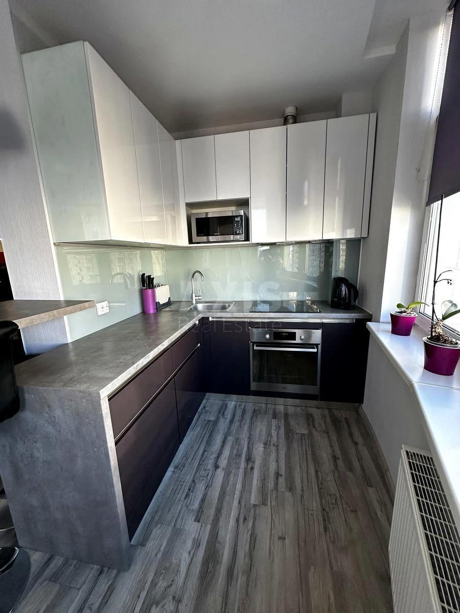 2k apartment vul. Ahmatovoi' Anny 2267948