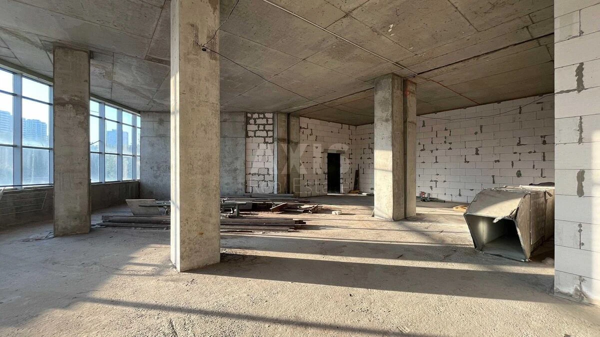 Service object bul. Darnyc'kyj 8, 6200m2605421