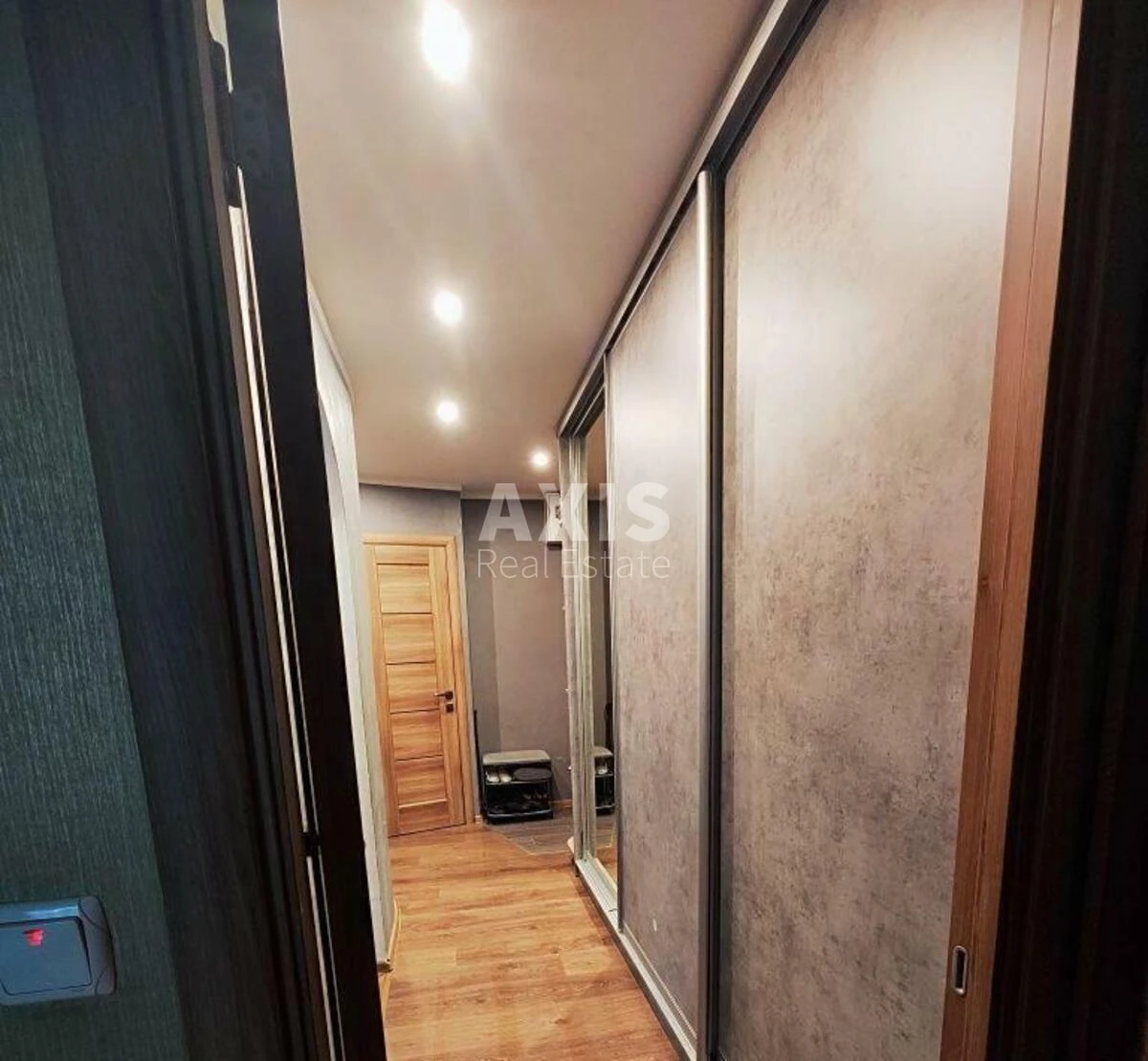 2k apartment vul. Chervonopil's'ka 16584166