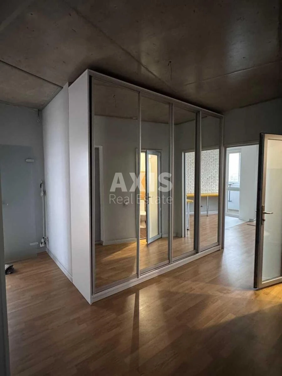 Office pr-t Volodimira Іvasyuka Two-dimensional, 122m26121410