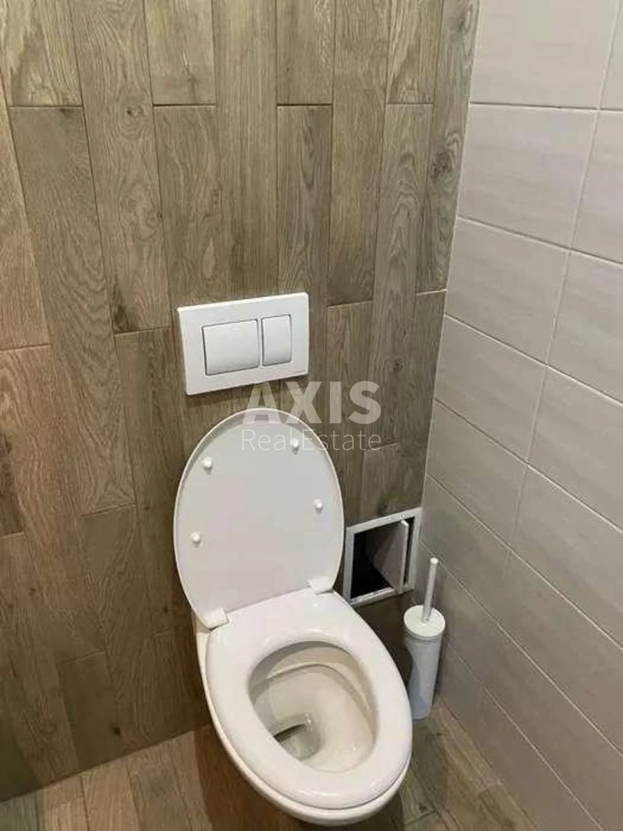 Офис ул. Владимиро-Лыбедская 22, 50м2286248