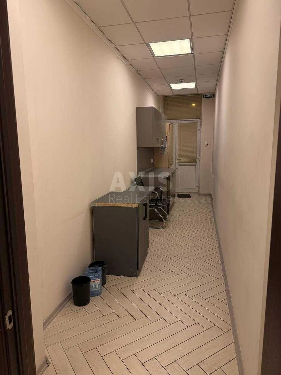 Office vul. Rustaveli Shota 44, 132m2647822