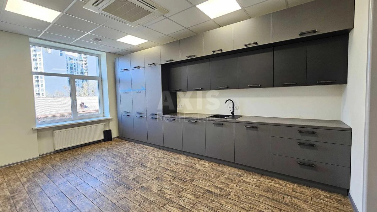 Office bul. Mykoly Mikhnovskoho 19, 370m2681143