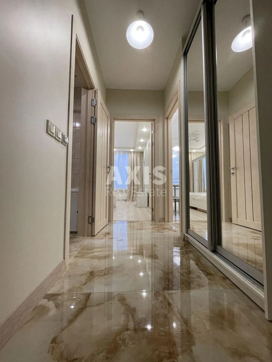 1k apartment nab. Dniprovs'ka 18443222