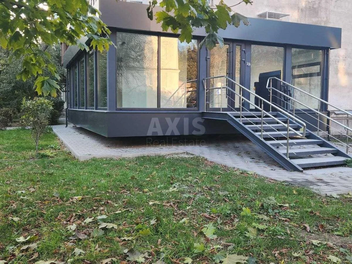 Объект торговли бул. Приймаченко Марии 4, 70м2672261