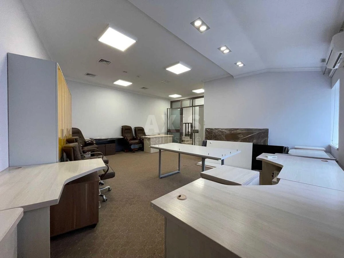 Office vul. Volodymyrs'ka 23А, 165m27194212