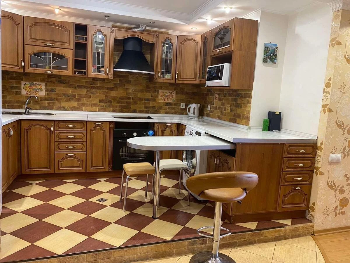 2k apartment bul. Chokolivs'kyj 42А64210