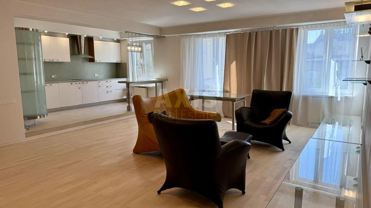 3k apartment vul. Nazarivs'ka 7Б673750