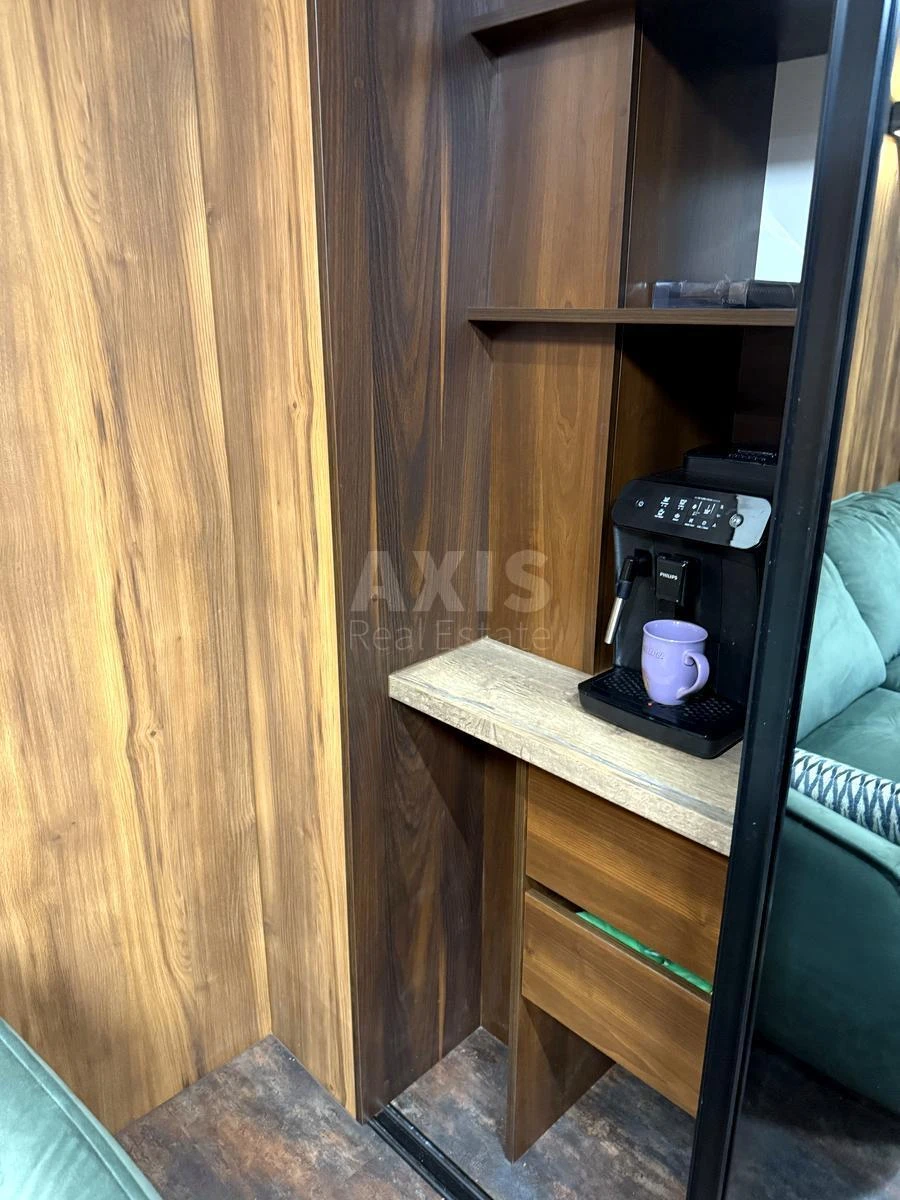 Office vul. Kustanajs'ka 13, 66m2600472