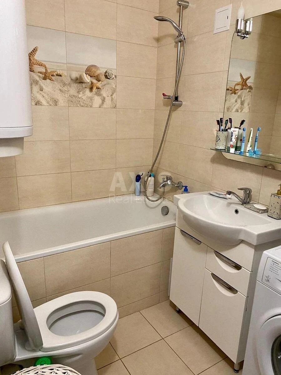 2к квартира ул. Кубанской Украины 33690719