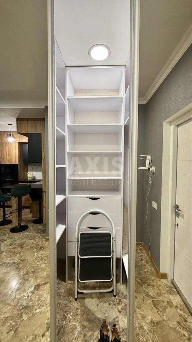 2k apartment vul. Svitla 3Д6919414