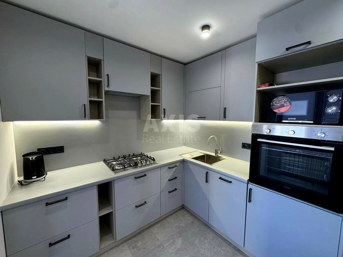 2к квартира ул. Соломенская 10