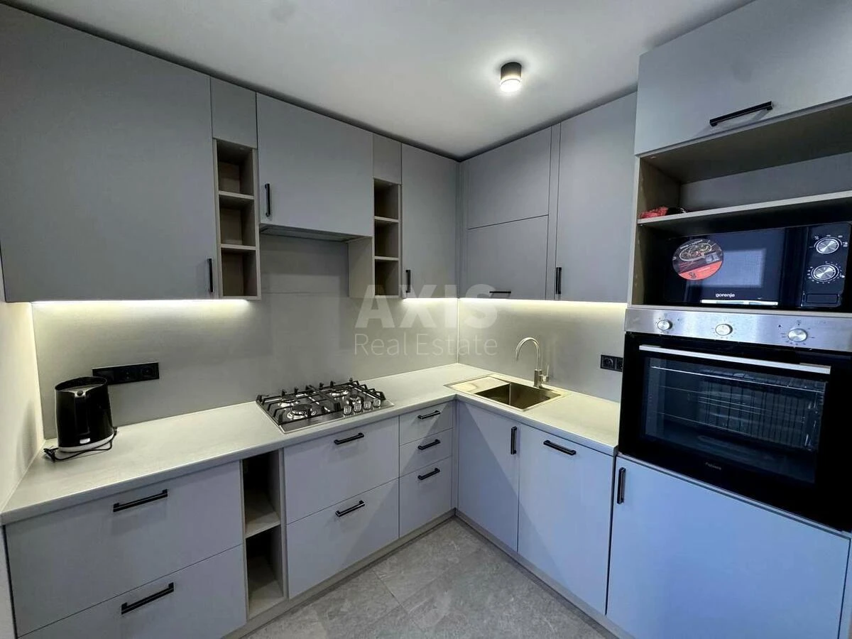 2k apartment vul. Solom'jans'ka 1066546