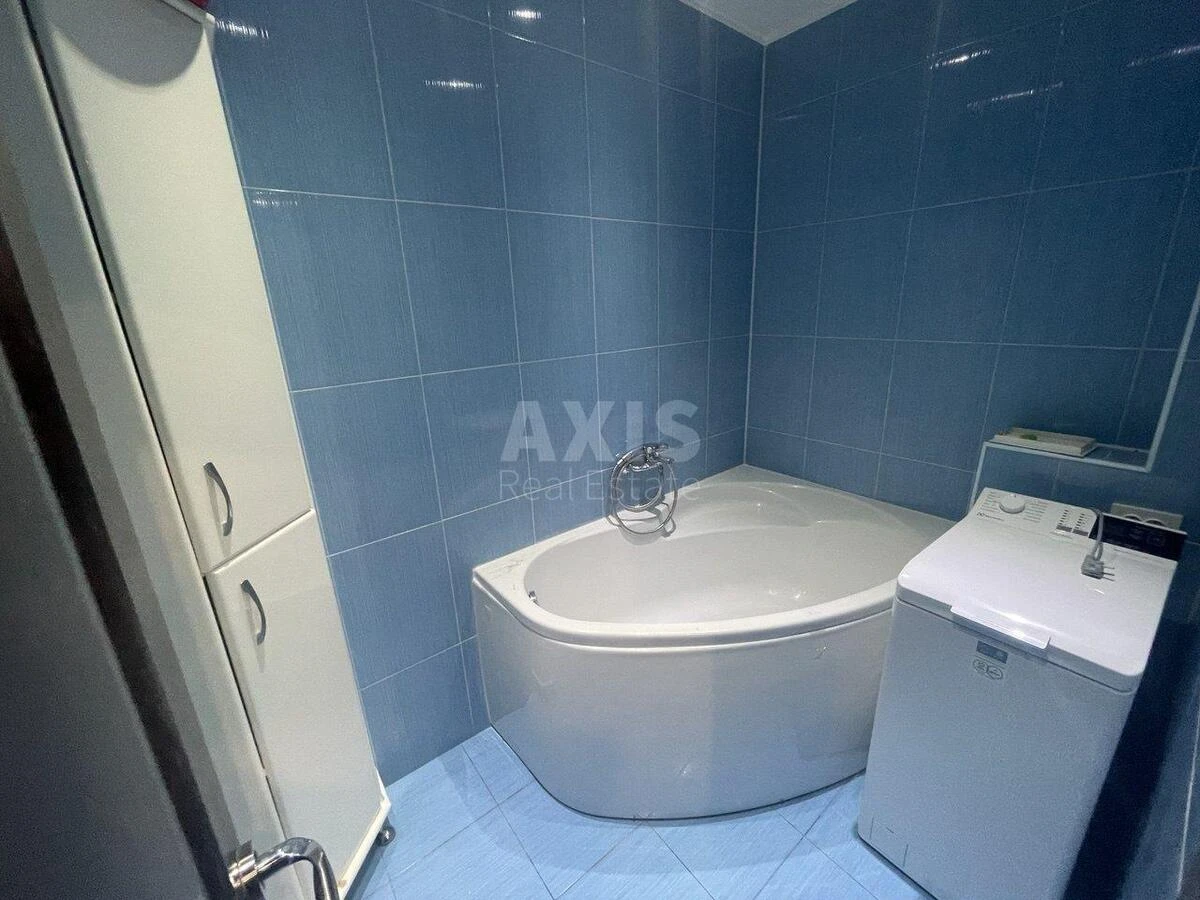 3к квартира ул. Карпатская 12682834
