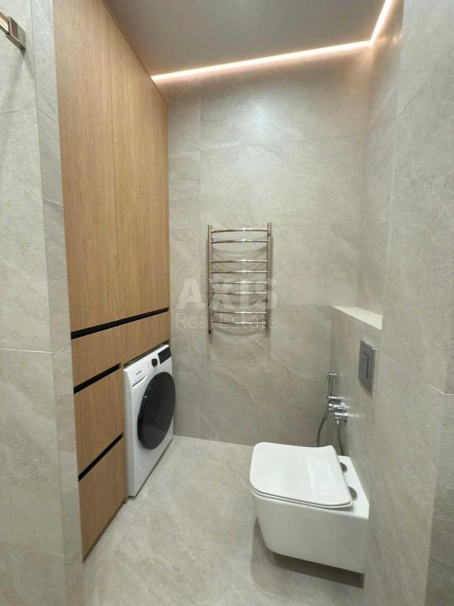 1k apartment vul. Lypkivs'kogo Vasylja Mytropolyta 37В630108