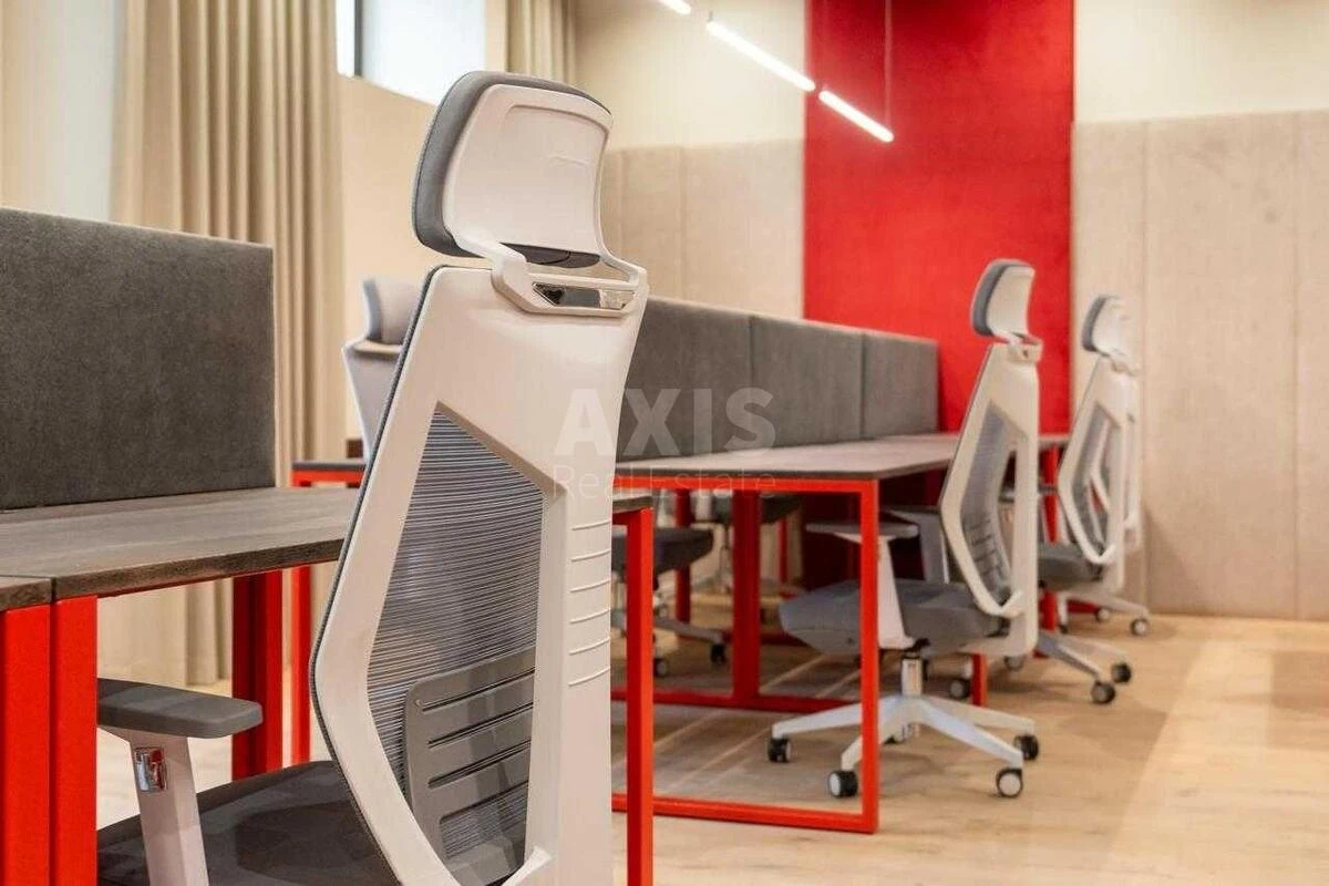 Office vul. Antonovycha 9, 125m2672007