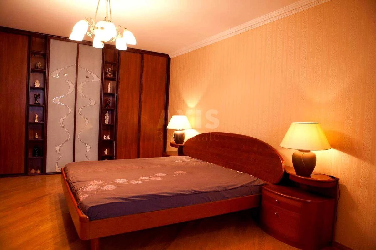 5к квартира пр-т Бажана Николая 36718845