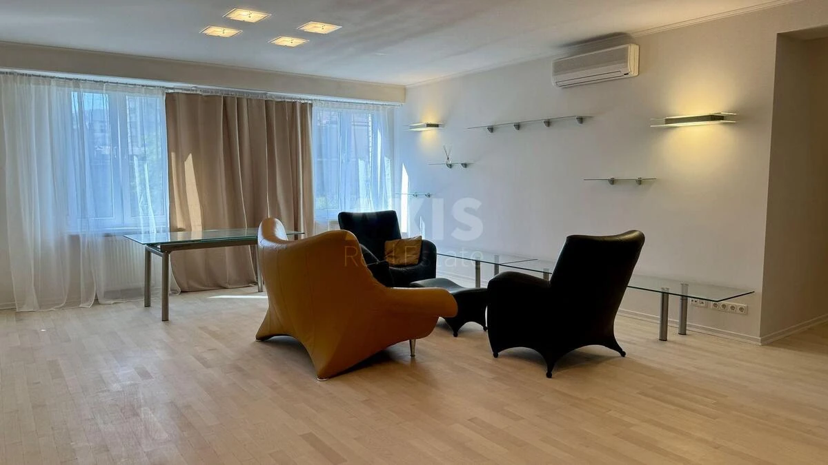 3k apartment vul. Nazarivs'ka 7Б673751