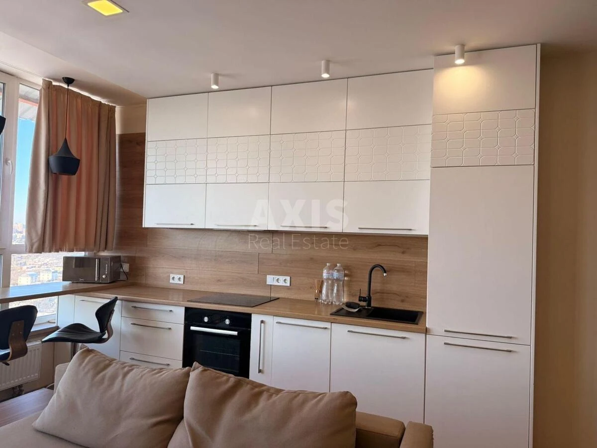 1k apartment vul. Petropavlivs'ka 4069037