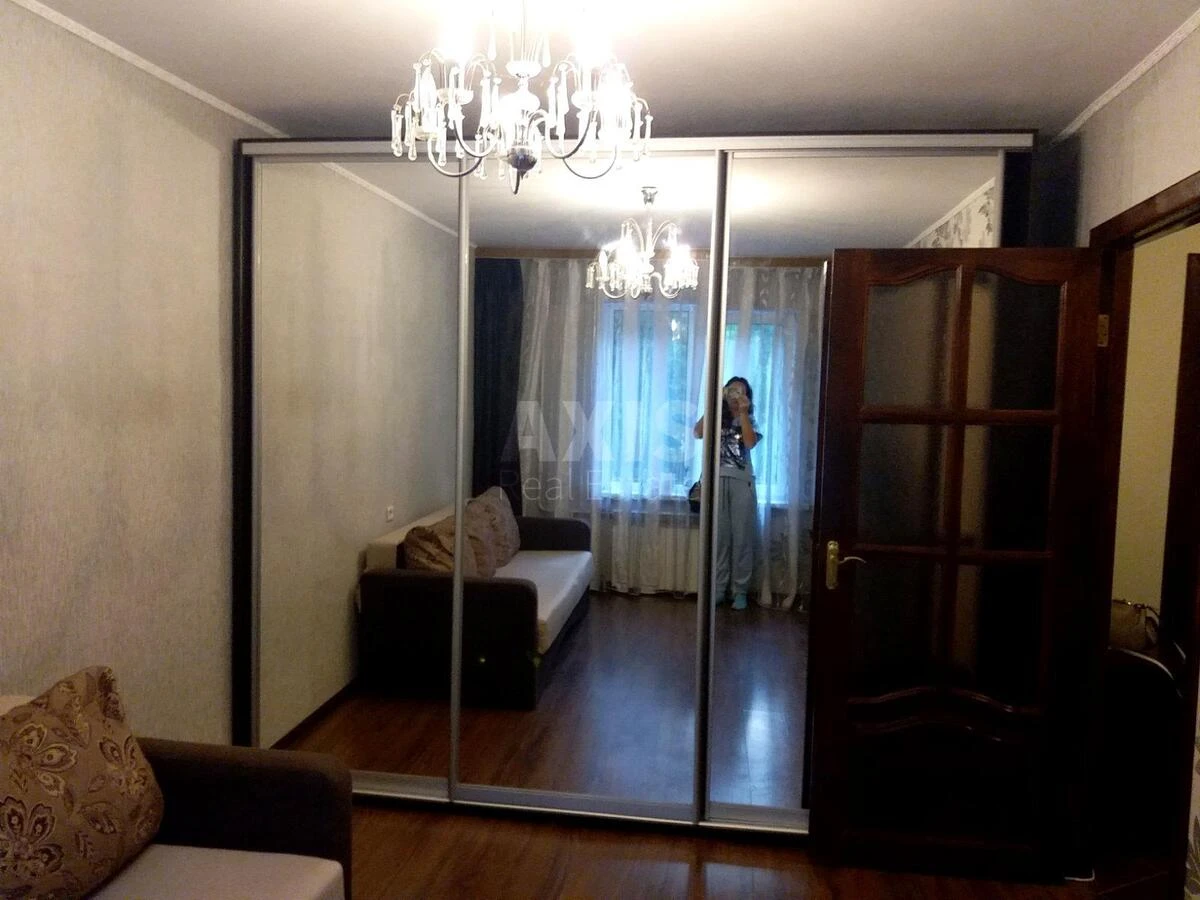 1к квартира ул. Голосеевская 5642432