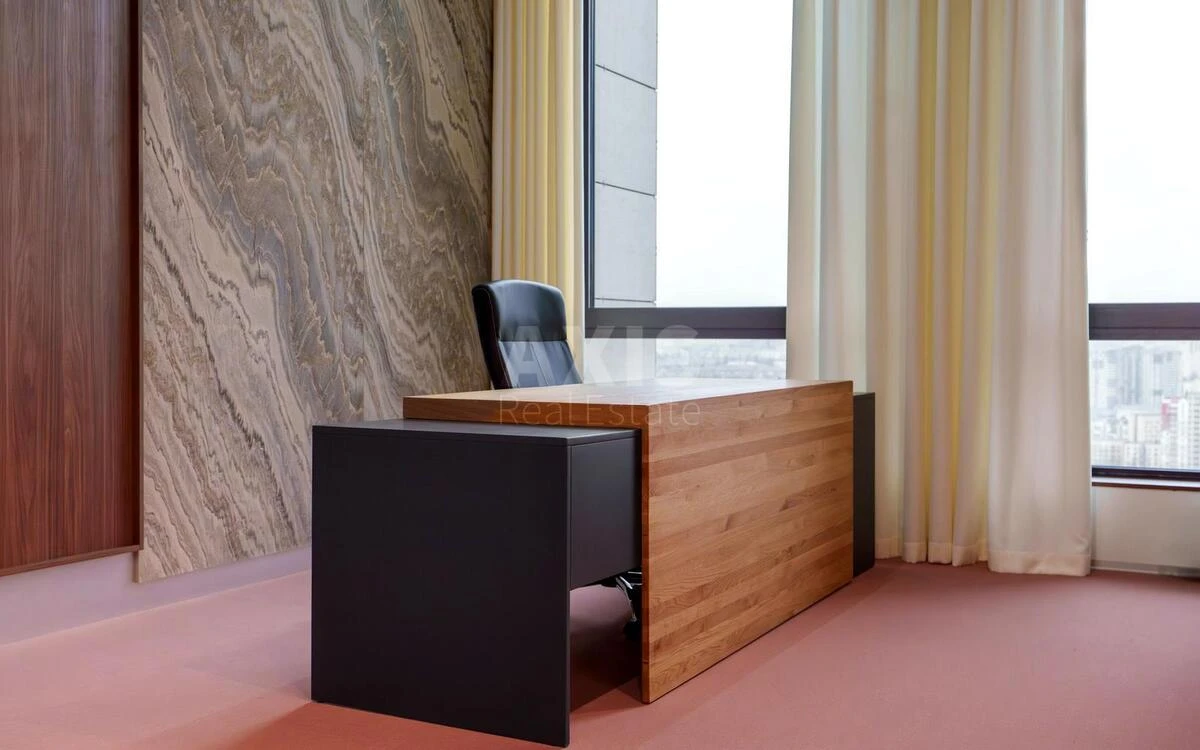 Office pr-t Berestejskij 42, 220m26792012