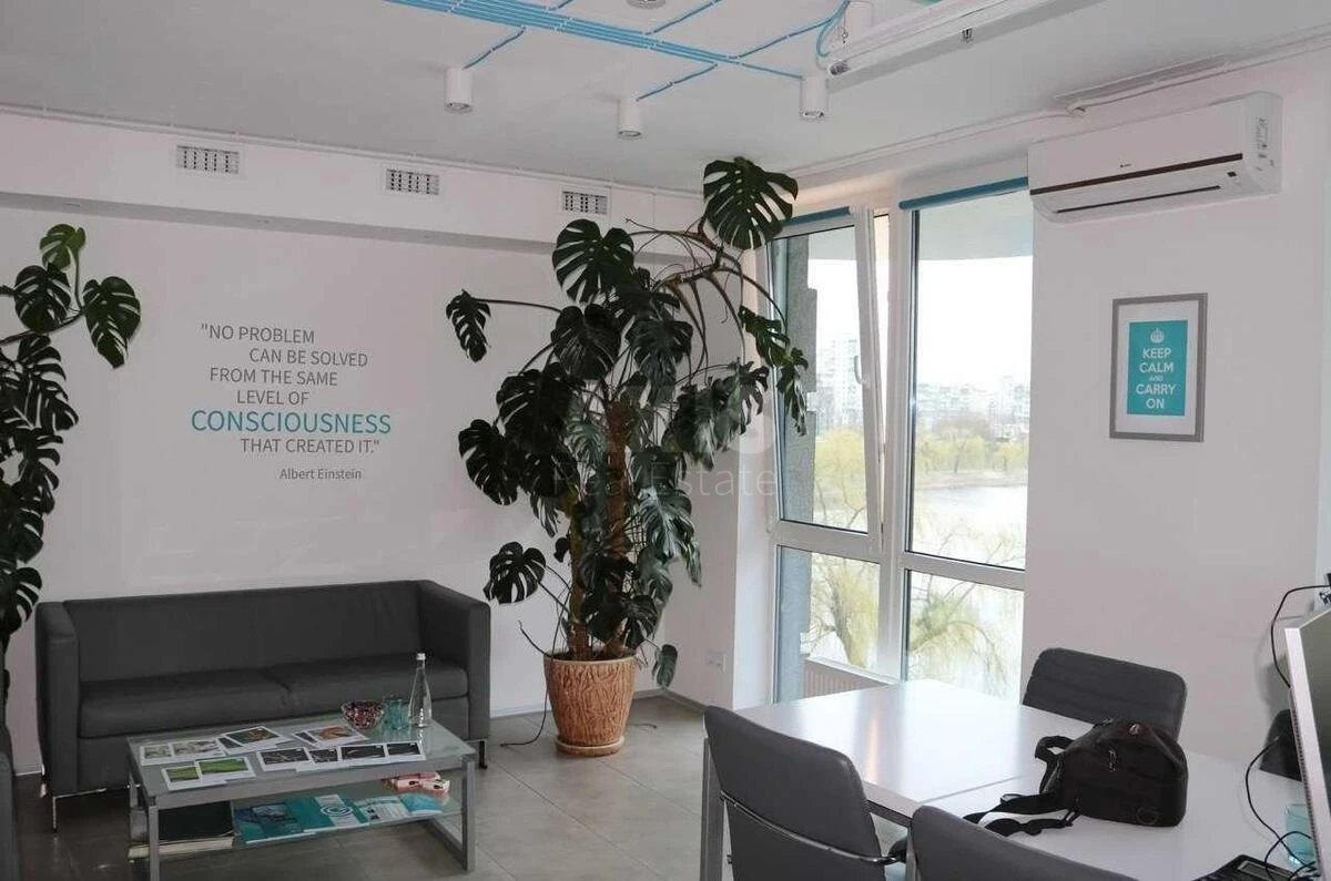 Office pr-t Sobornosti 30А, 57m268152