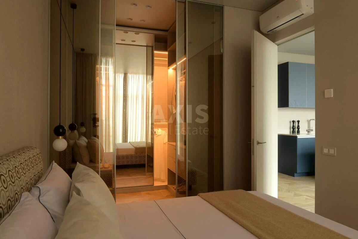 2к квартира ул. Андрея Верхогляда 11В655338