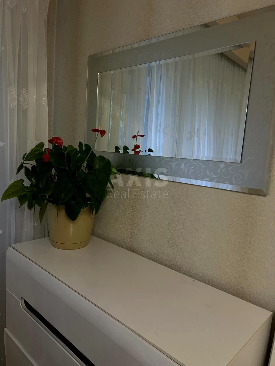 2k apartment vul. Zodchyh 18А632684