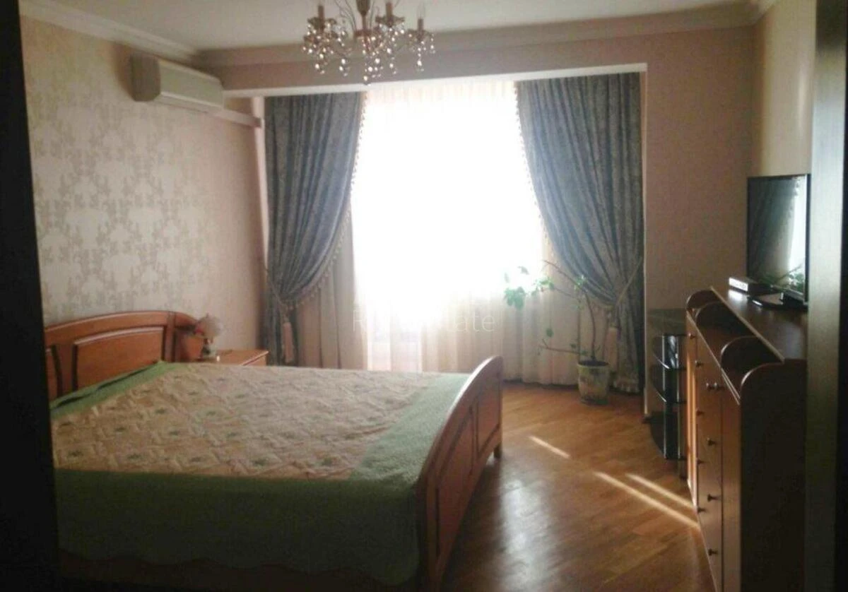 3k apartment vul. Olevs'ka 3Г670317