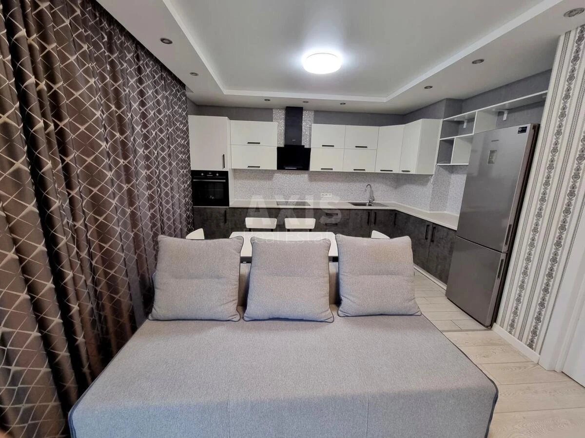 3k apartment vul. Lypkivs'kogo Vasylja Mytropolyta 37Г65771