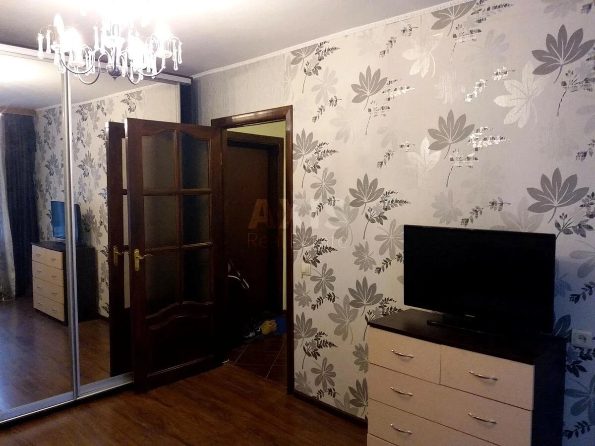 1к квартира ул. Голосеевская 5642433