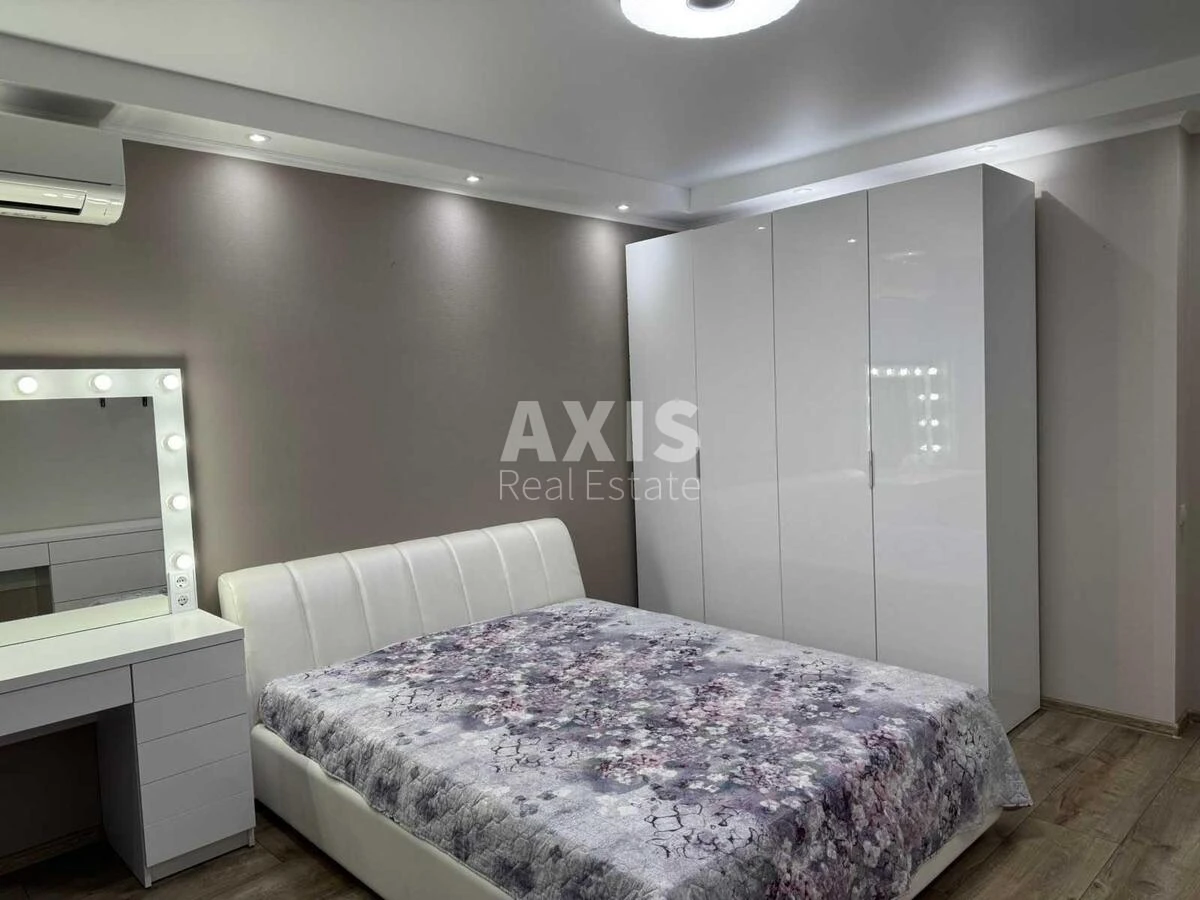 1k apartment vul. Panel'na 4493682