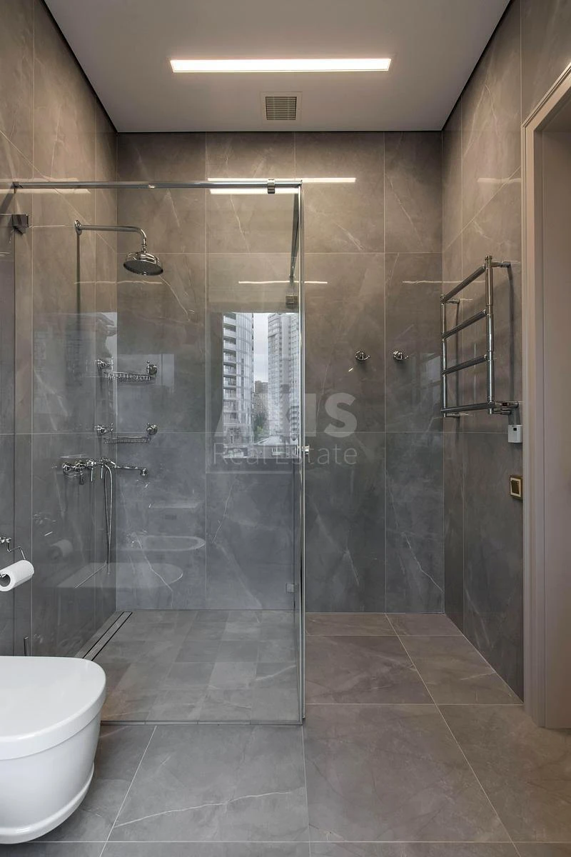 4k apartment vul. Glazunova 136774312