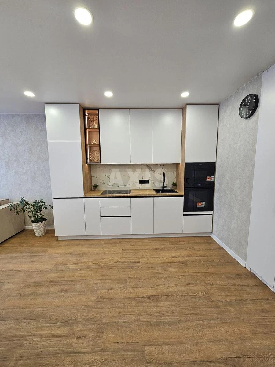 1k apartment vul. Oleksandra Olesja 27А66668