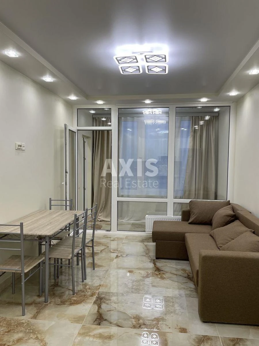 1k apartment nab. Dniprovs'ka 18443221