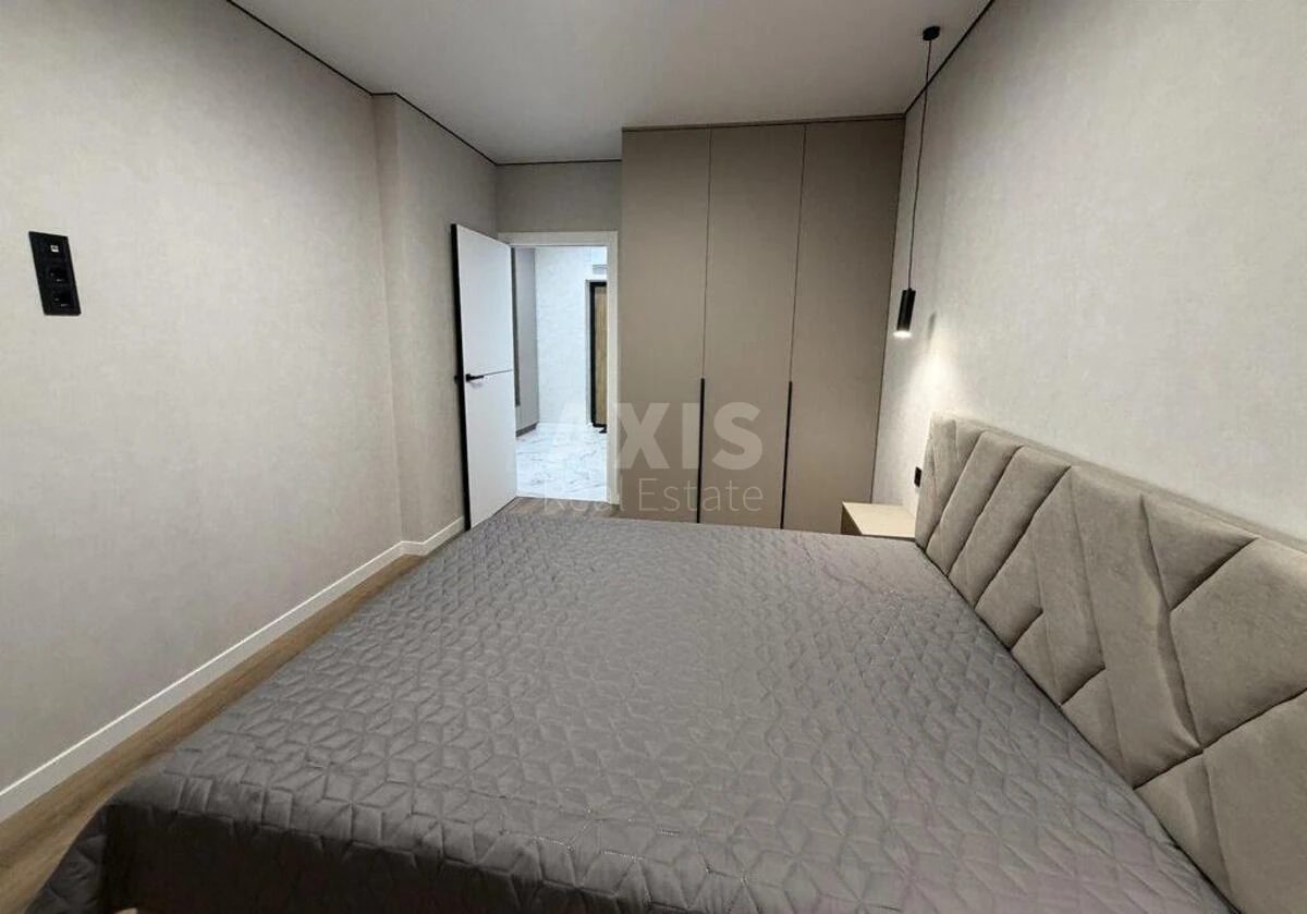 1k apartment vul. Oleksandra Olesja 17А650445