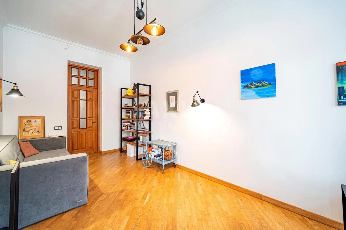 3k apartment vul. Nazarivs'ka 9702665