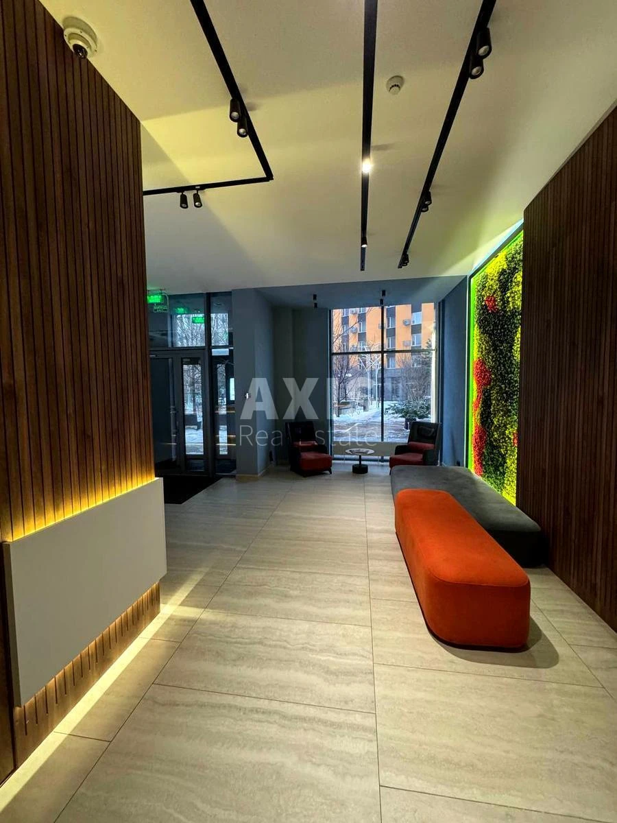 3k apartment shose Stolychne One A6654920