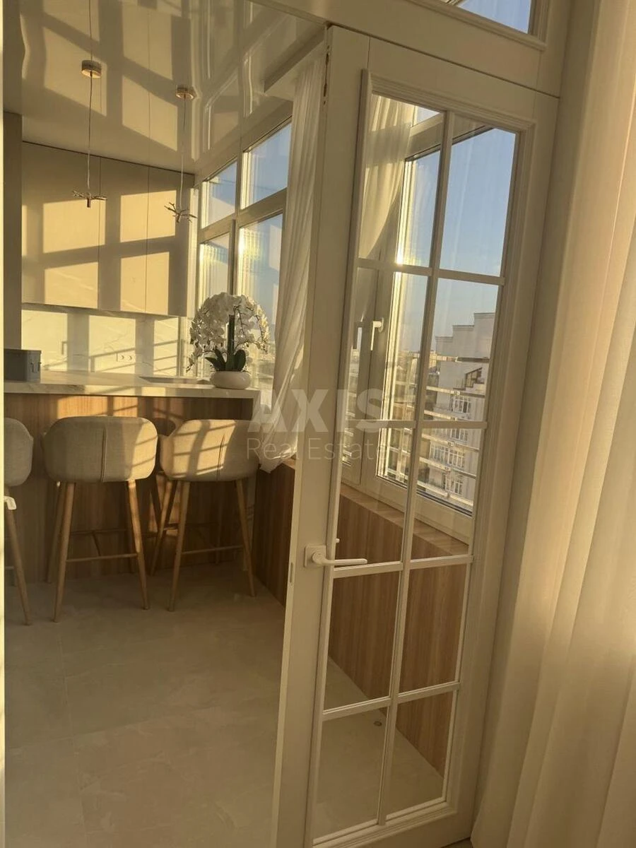 2k apartment vul. Lypkivs'kogo Vasylja Mytropolyta 37Г716218