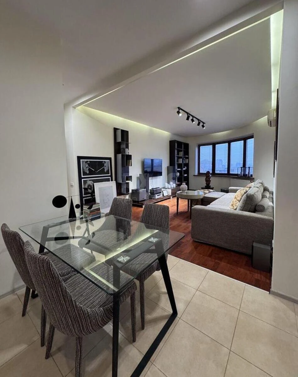 2k apartment vul. Zhyljans'ka 30А633740